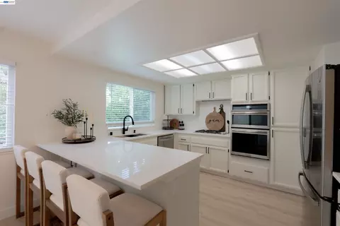 2031 Julius Ct, Walnut Creek, CA 94598