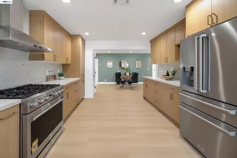 Kitchen - 5290 Crestline Way, Pleasanton, CA 94566 photo 6 of 6