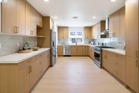 Kitchen - 5290 Crestline Way, Pleasanton, CA 94566 photo 2 of 6