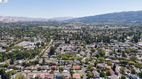 View/Area - 5290 Crestline Way, Pleasanton, CA 94566 photo 4 of 7