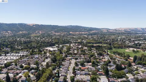 View/Area - 5290 Crestline Way, Pleasanton, CA 94566 photo 6 of 7
