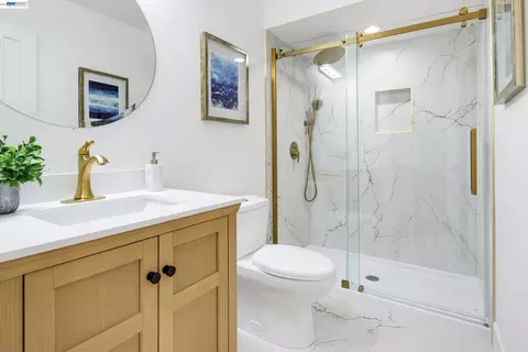 Bath - 5290 Crestline Way, Pleasanton, CA 94566 photo 4 of 8
