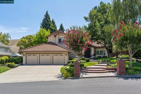 65 Country Hills Ct, Danville, CA 94506