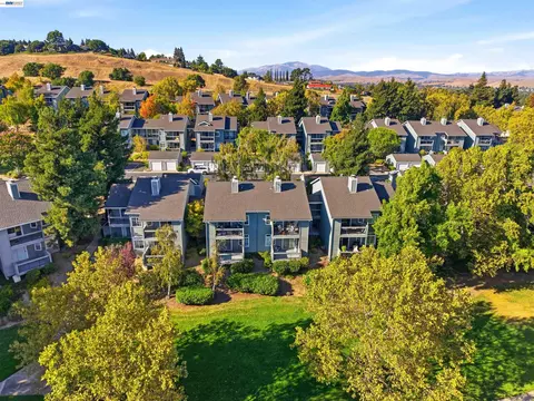 View/Area - 8040 Mountain View Dr #D, Pleasanton, CA 94588 photo 5 of 9