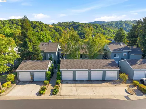 View/Area - 8040 Mountain View Dr #D, Pleasanton, CA 94588 photo 2 of 9