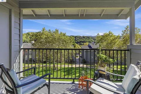 Exterior - 8040 Mountain View Dr #D, Pleasanton, CA 94588 photo 3 of 8