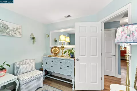 Entry Way - 25 Sparrow Hawk Ct, Oakley, CA 94561 photo 5 of 5
