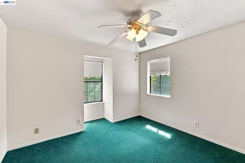 Bedroom - 21916 Fallview Dr, Sonora, CA 95370 photo 6 of 11