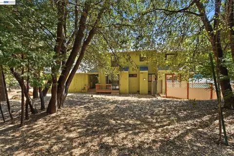 Exterior - 21916 Fallview Dr, Sonora, CA 95370 photo 7 of 13