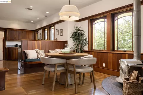 Dining - 1716 Parker St, Berkeley, CA 94703 photo 3 of 4