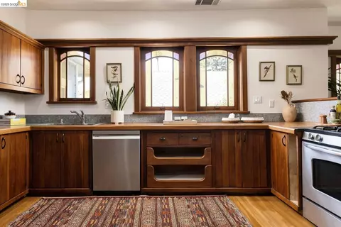 Kitchen - 1716 Parker St, Berkeley, CA 94703 photo 1 of 2