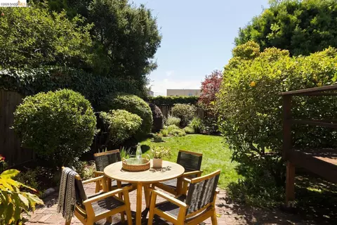 Exterior - 1716 Parker St, Berkeley, CA 94703 photo 4 of 7