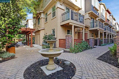 Exterior - 1840 Enclave Pl, Concord, CA 94519 photo 3 of 5
