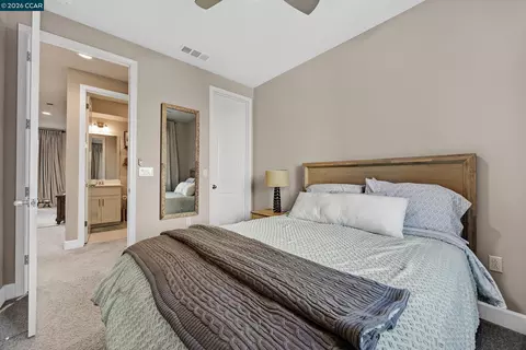 Bedroom - 1840 Enclave Pl, Concord, CA 94519 photo 3 of 9