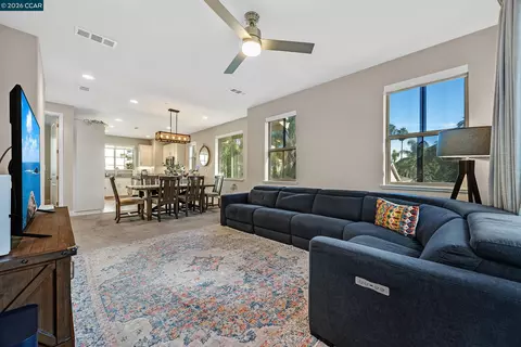 Living - 1840 Enclave Pl, Concord, CA 94519 photo 1 of 2