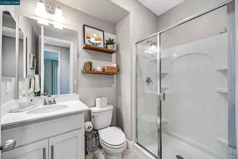 Bath - 1840 Enclave Pl, Concord, CA 94519 photo 1 of 3