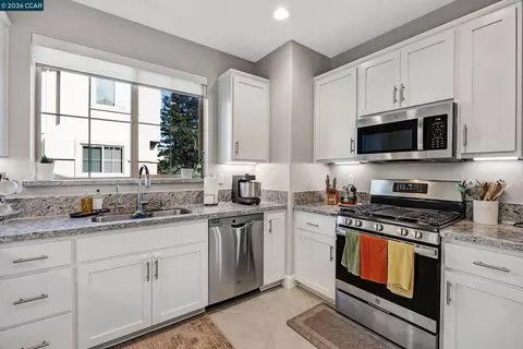 Kitchen - 1840 Enclave Pl, Concord, CA 94519 photo 3 of 6