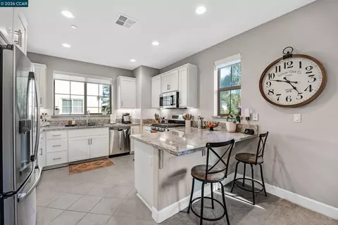 Kitchen - 1840 Enclave Pl, Concord, CA 94519 photo 1 of 6