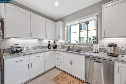 Kitchen - 1840 Enclave Pl, Concord, CA 94519 photo 6 of 6