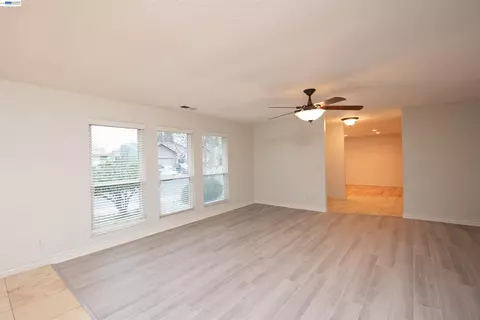 Living - 1336 Hidden Glen Dr, Modesto, CA 95355 photo 1 of 12