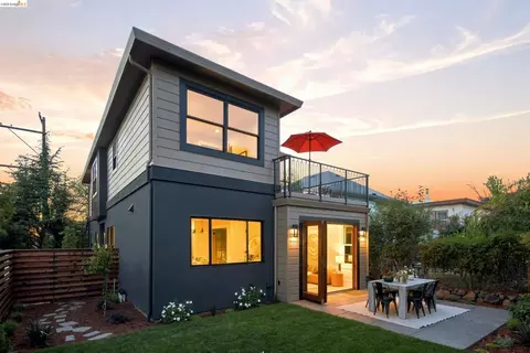 Exterior - 2619 Mathews St, Berkeley, CA 94702 photo 11 of 14