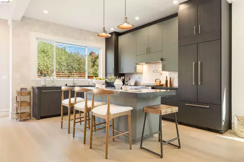 Kitchen - 2619 Mathews St, Berkeley, CA 94702 photo 1 of 3