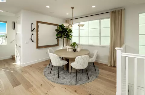 Dining - 184 Gali Way, Napa, CA 94558 photo 2 of 2