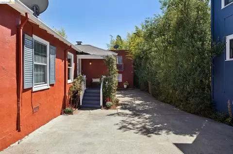 Exterior - 2218 Parker St, Berkeley, CA 94704 photo 6 of 7