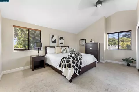 Bedroom - 3611 Sunview Ct, Concord, CA 94520 photo 4 of 6