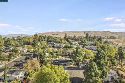 View/Area - 3611 Sunview Ct, Concord, CA 94520 photo 8 of 11