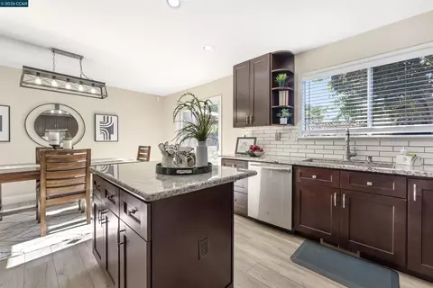 Kitchen - 3611 Sunview Ct, Concord, CA 94520 photo 2 of 6