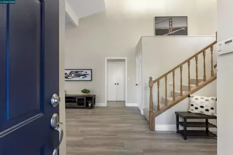 Entry Way - 3611 Sunview Ct, Concord, CA 94520 photo 2 of 3
