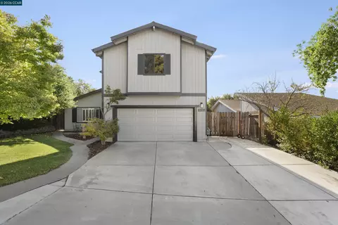 Exterior - 3611 Sunview Ct, Concord, CA 94520 photo 12 of 13