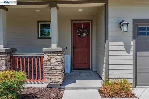 1589 Friendly, Manteca, CA 95337 photo 4