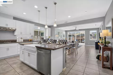 1589 Friendly, Manteca, CA 95337 photo 6