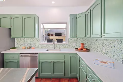 Kitchen - 1220 Channing Way, Berkeley, CA 94702 photo 2 of 8