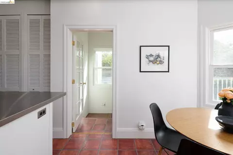 Entry Way - 1220 Channing Way, Berkeley, CA 94702 photo 3 of 7