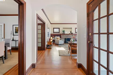 Entry Way - 1220 Channing Way, Berkeley, CA 94702 photo 2 of 7