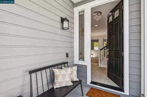 Entry Way - 1015 Lantern Bay, Hercules, CA 94547 photo 1 of 4
