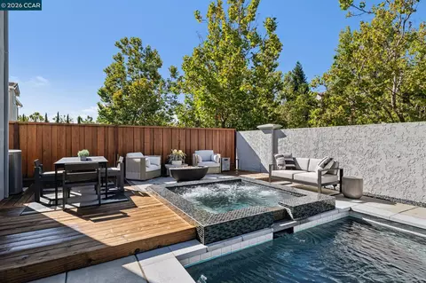 Exterior - 1015 Lantern Bay, Hercules, CA 94547 photo 5 of 8