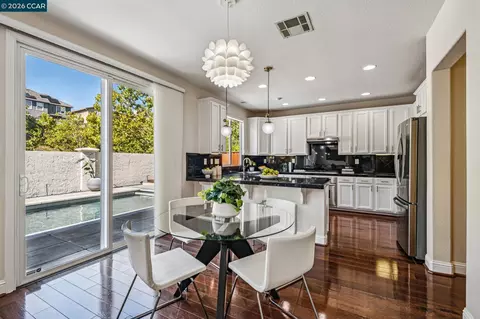 Kitchen - 1015 Lantern Bay, Hercules, CA 94547 photo 1 of 2