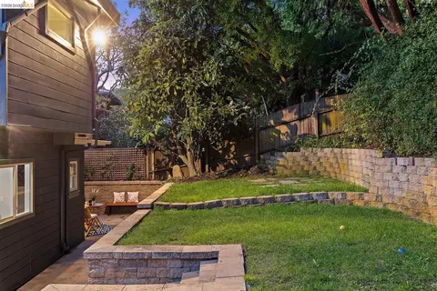 Exterior - 955 Shattuck Ave, Berkeley, CA 94707 photo 13 of 15