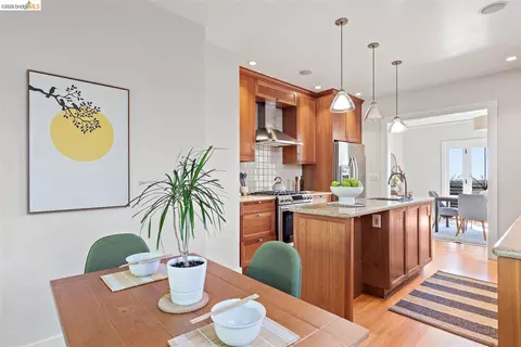 Kitchen - 955 Shattuck Ave, Berkeley, CA 94707 photo 2 of 2