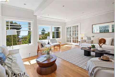 Living - 955 Shattuck Ave, Berkeley, CA 94707 photo 3 of 3