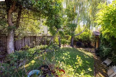 Exterior - 2024 Cedar St, Berkeley, CA 94709 photo 9 of 14