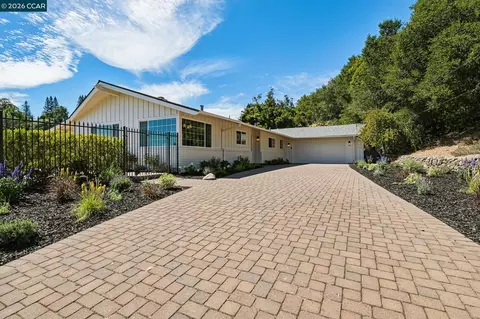 37 Chapel Dr, Lafayette, CA 94549 photo 1