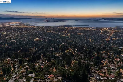 View/Area - 1026 Grizzly Peak Blvd, Berkeley, CA 94708 photo 6 of 9