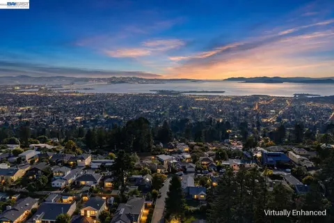 View/Area - 1026 Grizzly Peak Blvd, Berkeley, CA 94708 photo 9 of 9