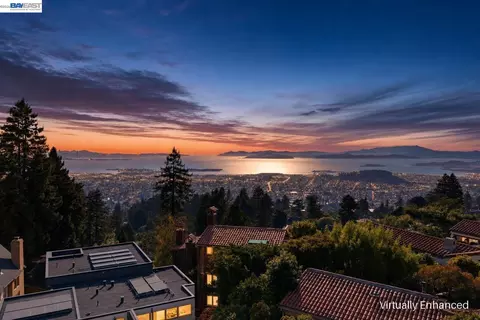 View/Area - 1026 Grizzly Peak Blvd, Berkeley, CA 94708 photo 1 of 9