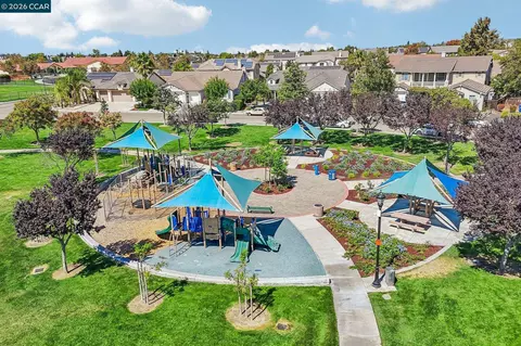View/Area - 486 Windflower Way, Oakley, CA 94561 photo 5 of 7